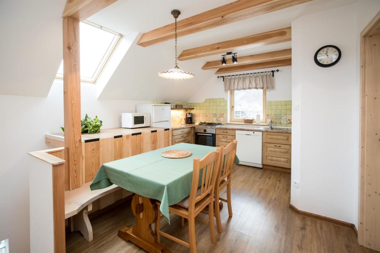 Apartment Apartma Hkavc Markez *